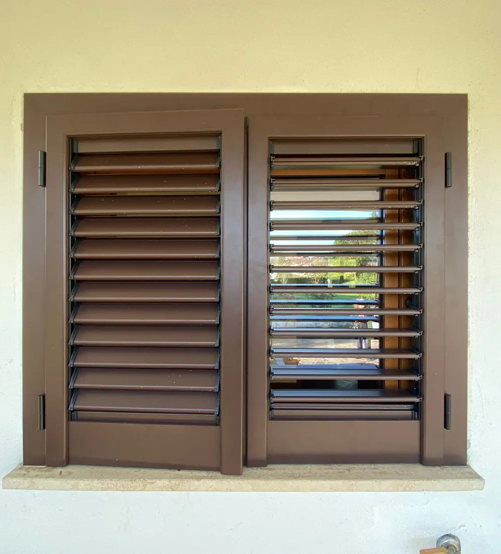 Infissi in alluminio per Massimi Infissi a Monterotondo, Roma