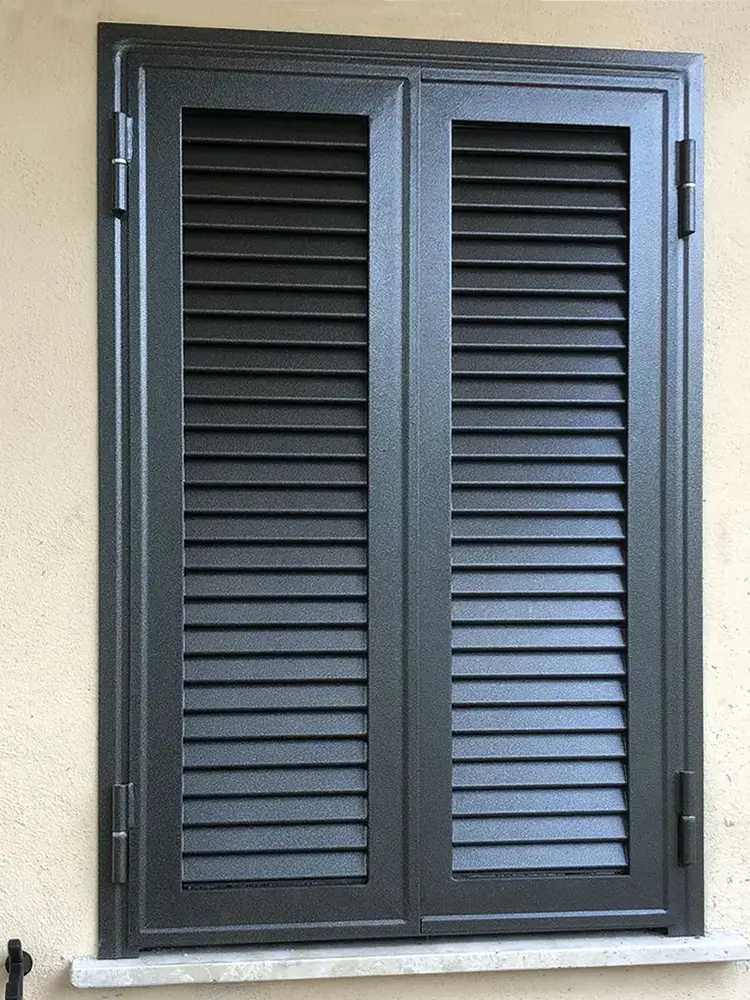 persiane-in-ferro-2 persiane in ferro Massimi Infissi a Monterotondo, Roma